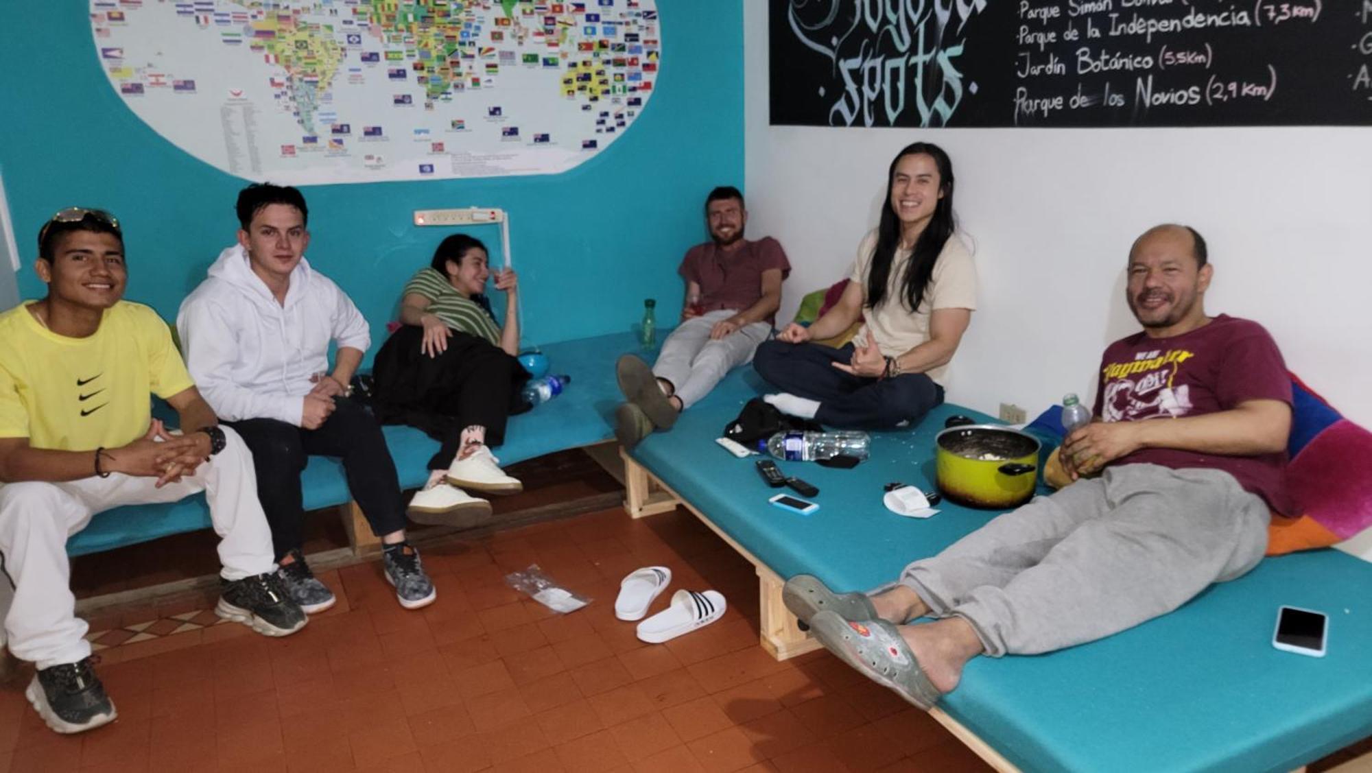 82Hostel Bogotá Exteriör bild