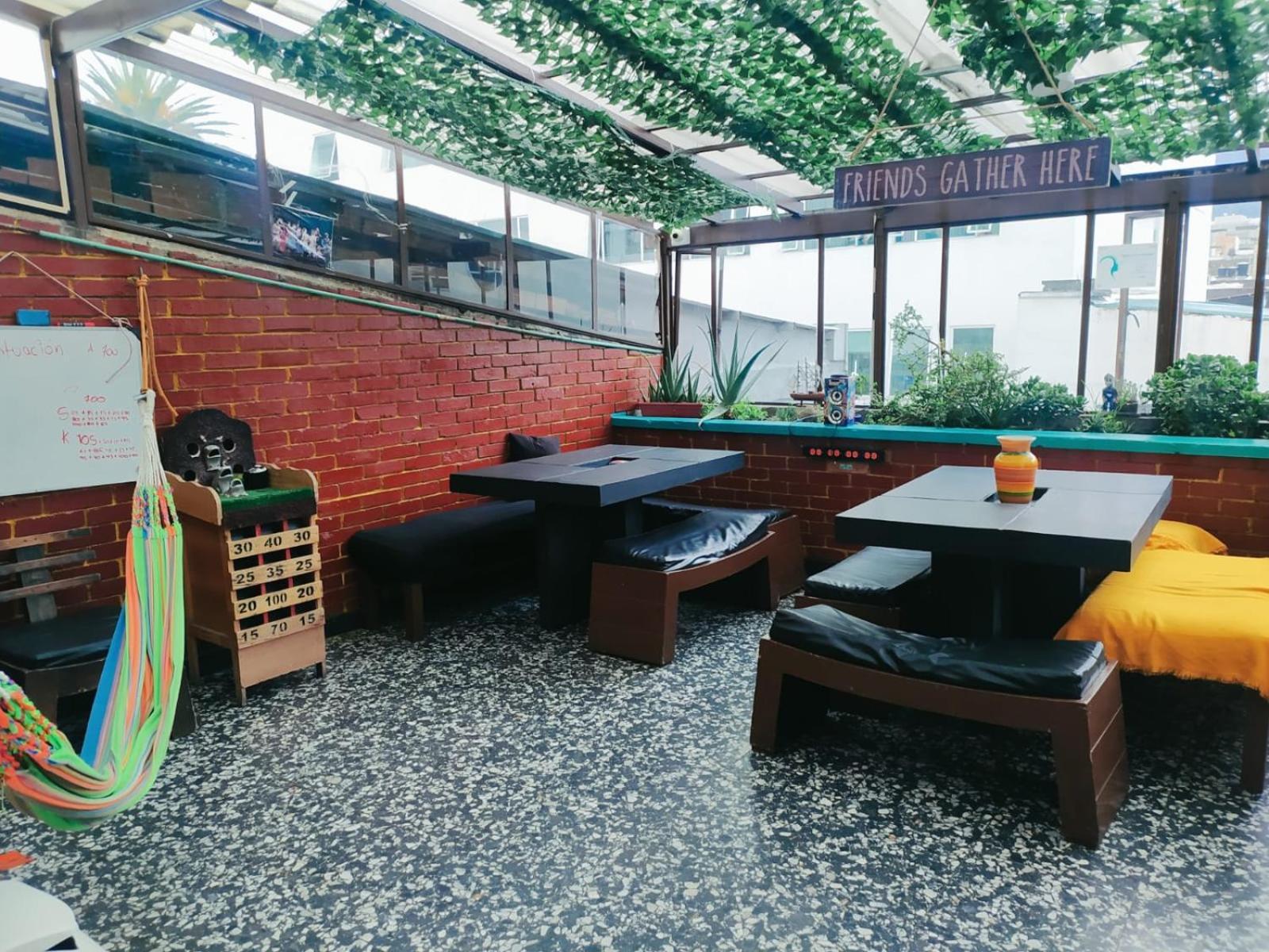 82Hostel Bogotá Exteriör bild