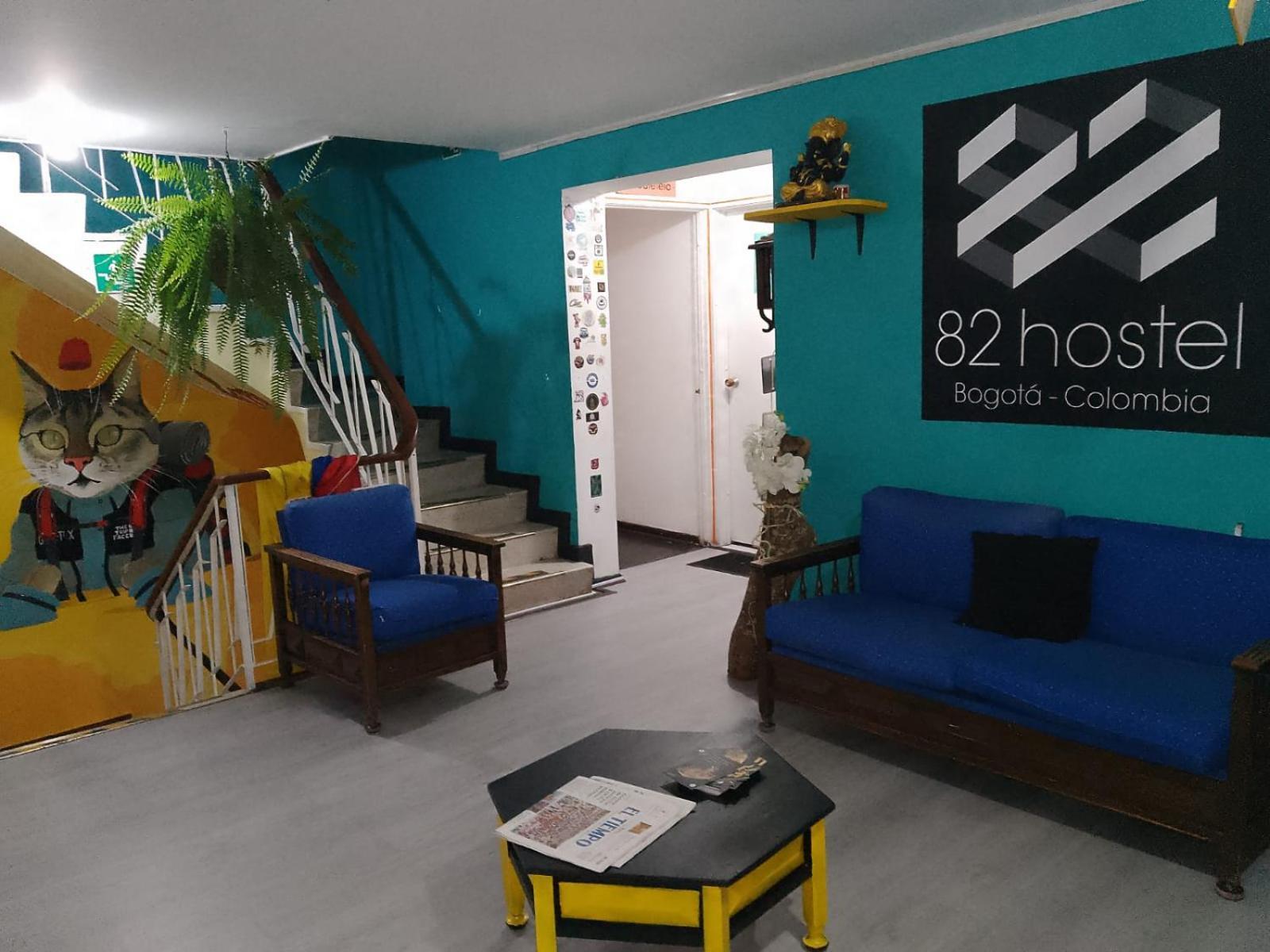 82Hostel Bogotá Exteriör bild