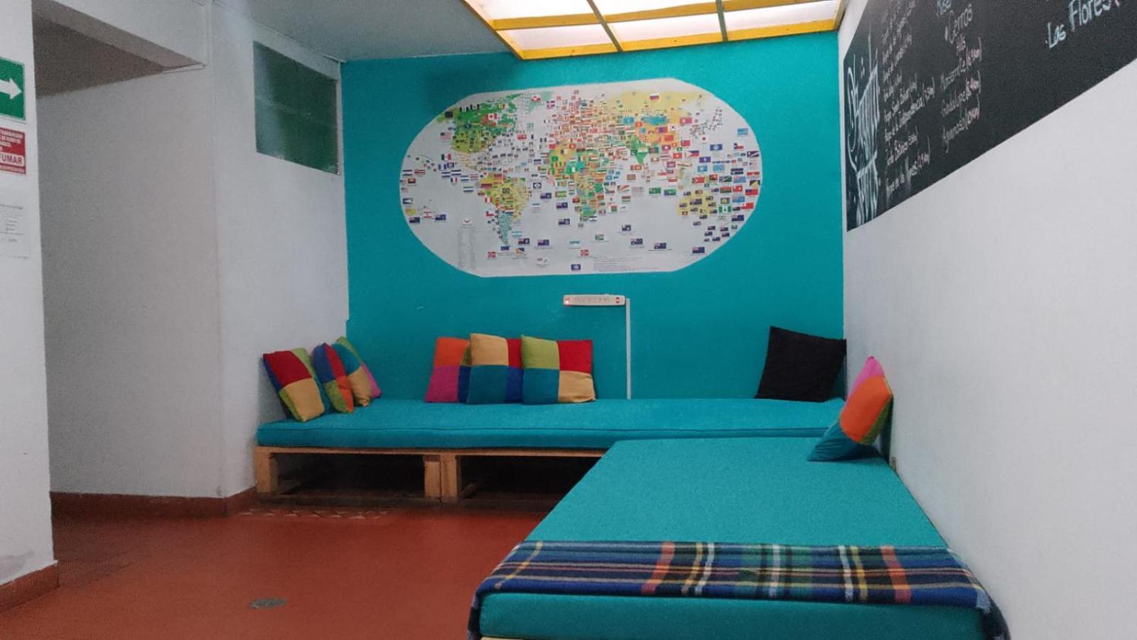 82Hostel Bogotá Exteriör bild