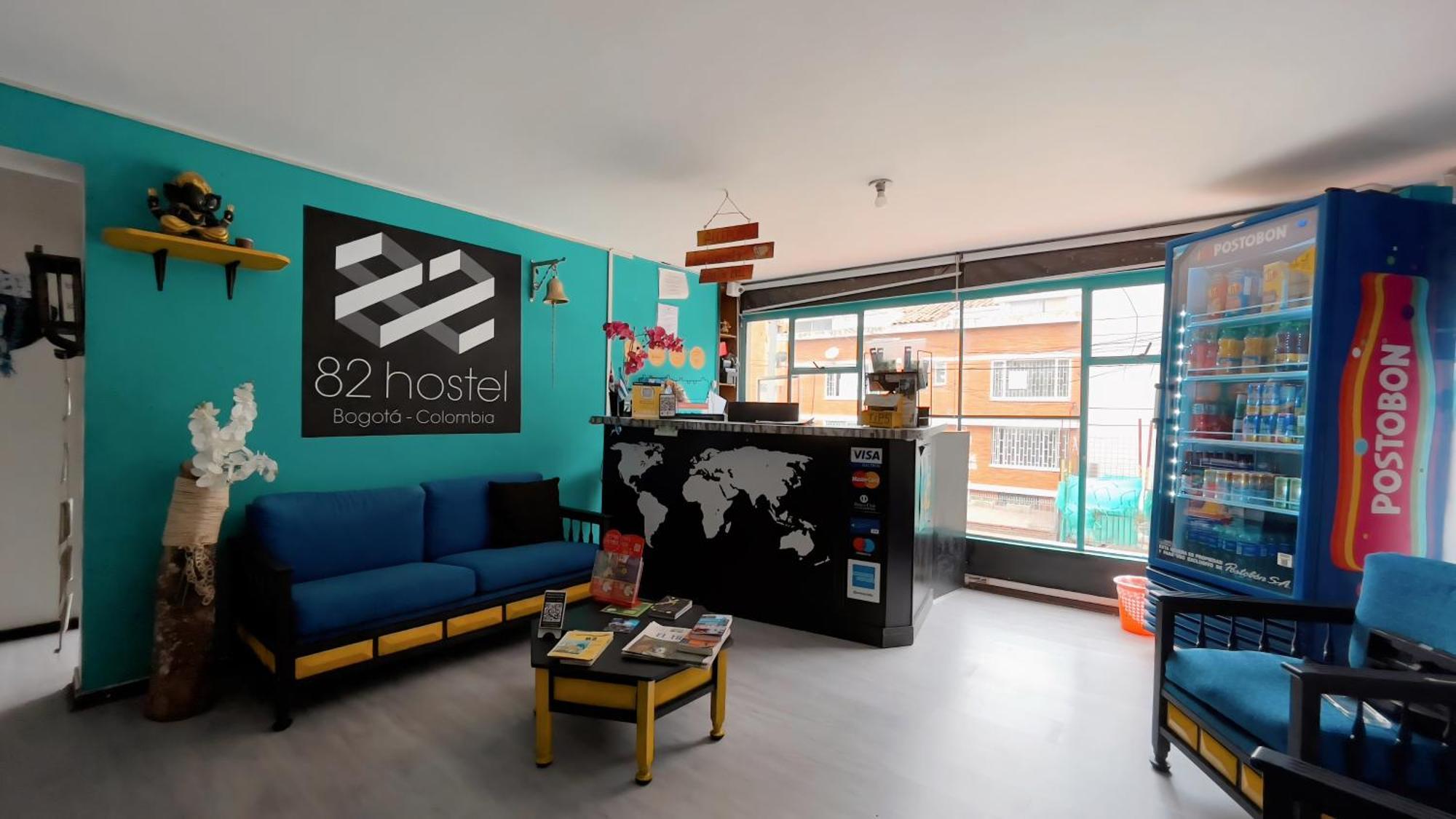82Hostel Bogotá Exteriör bild